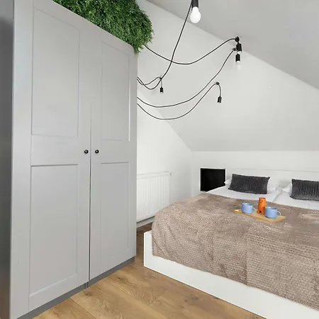 Przestronny W Tychach Dla Rodzin By Renters Lägenhet