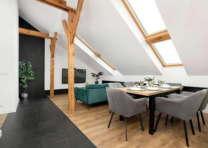 Przestronny W Tychach Dla Rodzin By Renters