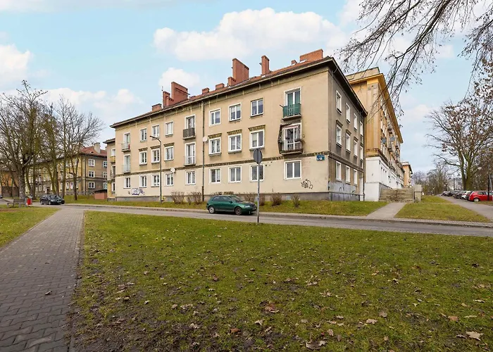 Przestronny W Tychach Dla Rodzin By Renters Apartmán *